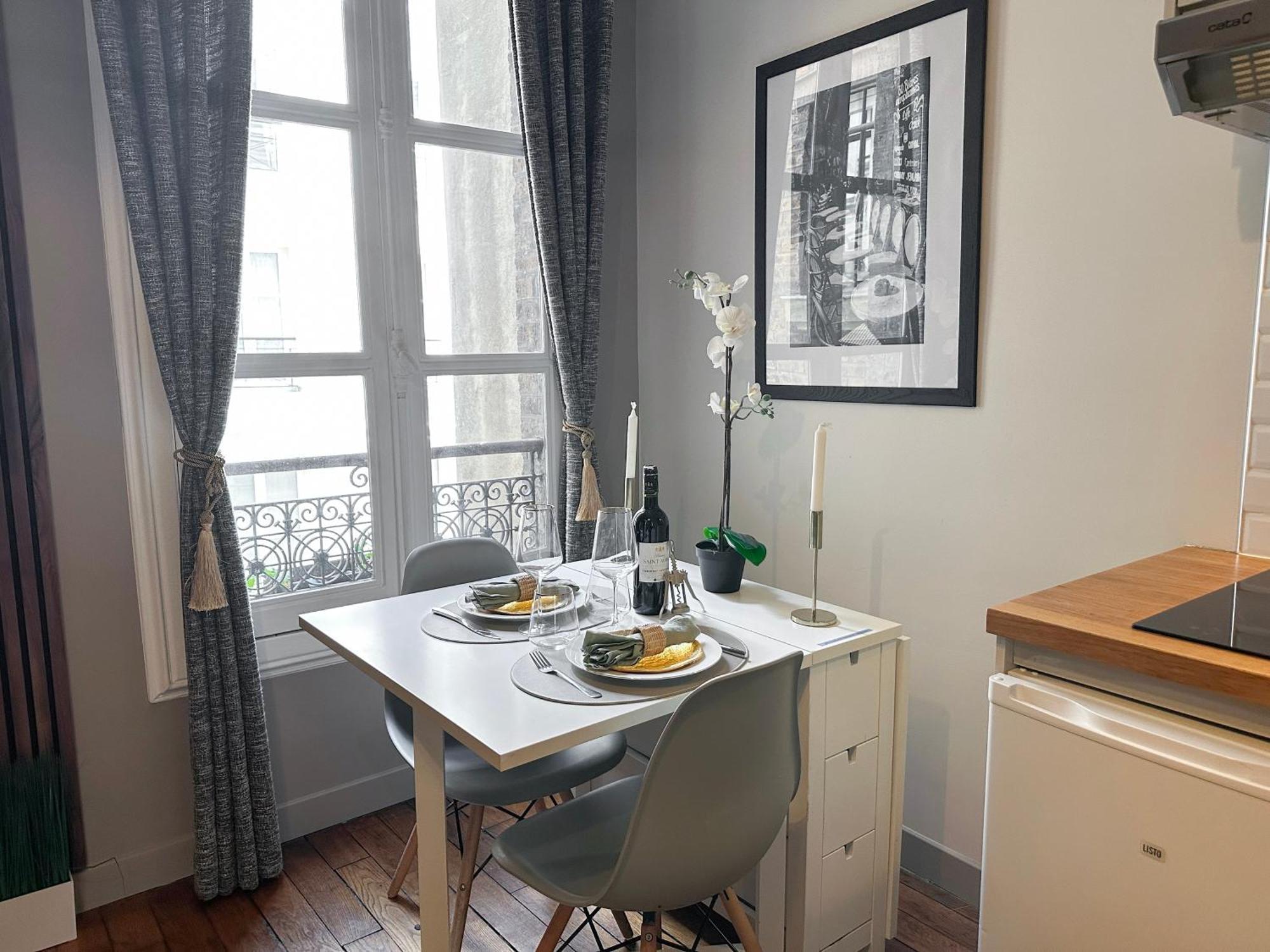 Ferienwohnung Unique Flat Near Louvre & Palais Royal Paris Exterior foto
